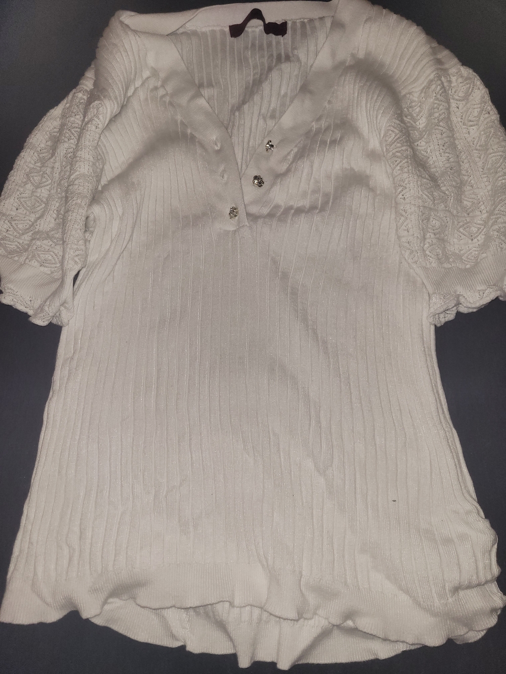 Women’s White Ribbed Knit Top with Lace Puff Sleeves